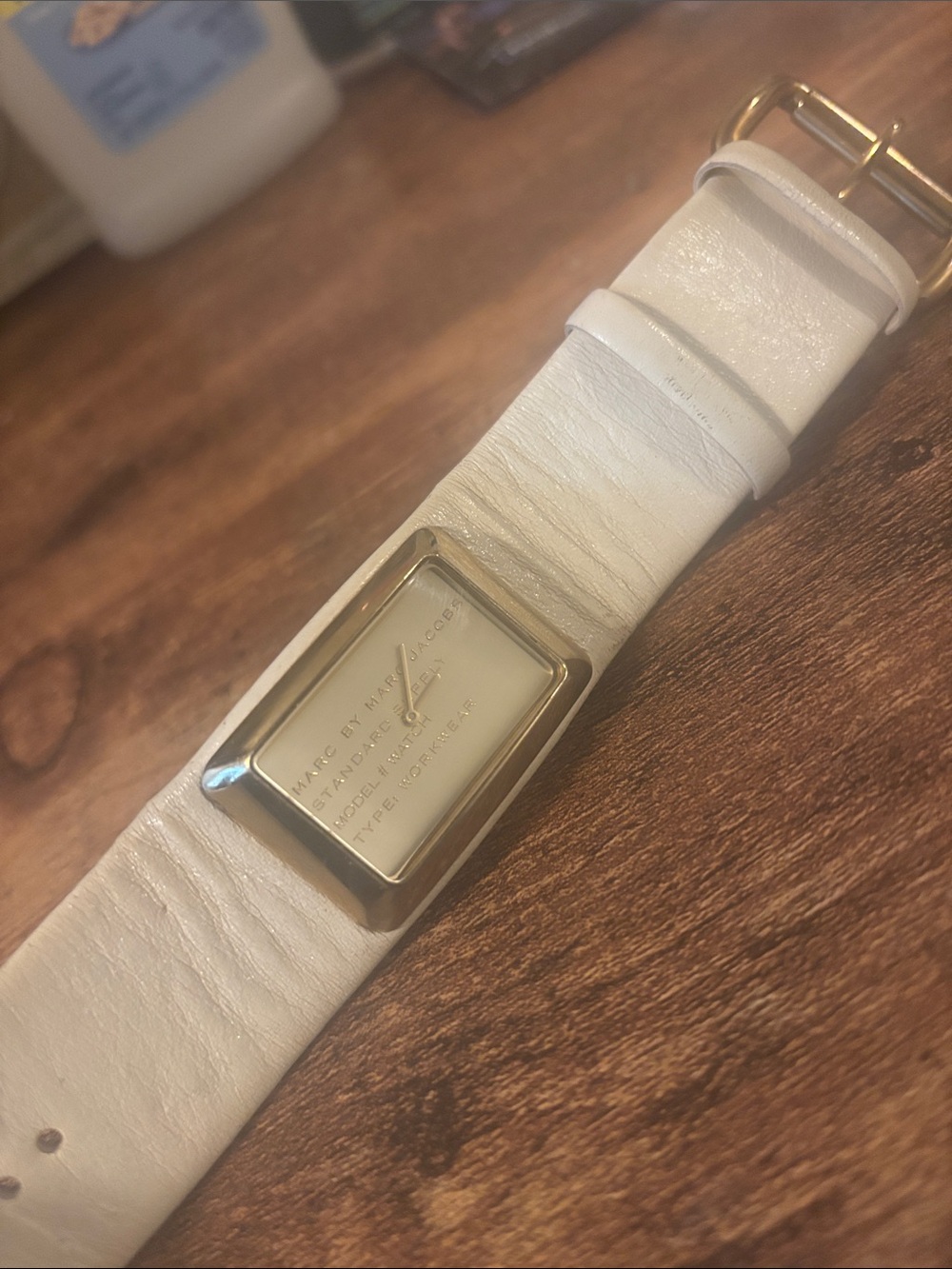 Marc Jacobs White Leather Watch!  Genuine leather, needs new battery